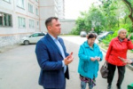 Георгий Андреев помогает жителям закрыть шумную металлобазу